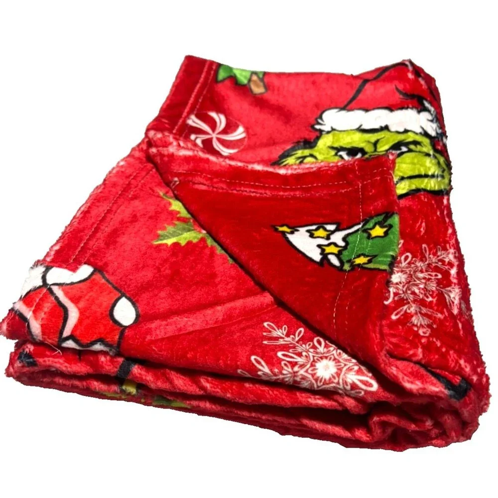 The Grinch Red Holiday Plush Throw Christmas Blanket 40